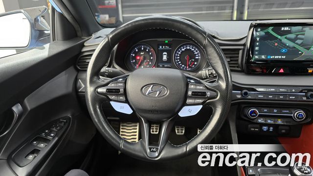 Hyundai Veloster 2019 — photo 18