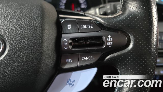 Hyundai Veloster 2019 — photo 22