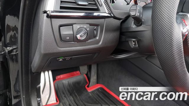 BMW M4 2018 — photo 23