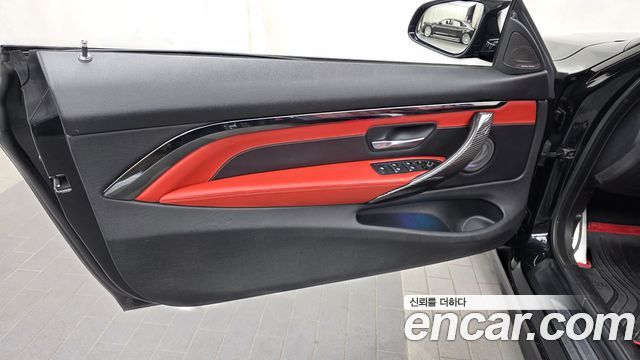 BMW M4 2018 — photo 15