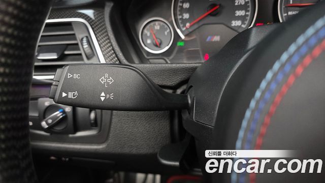 BMW M4 2018 — photo 28