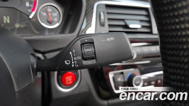 BMW M4 2018 — photo 29