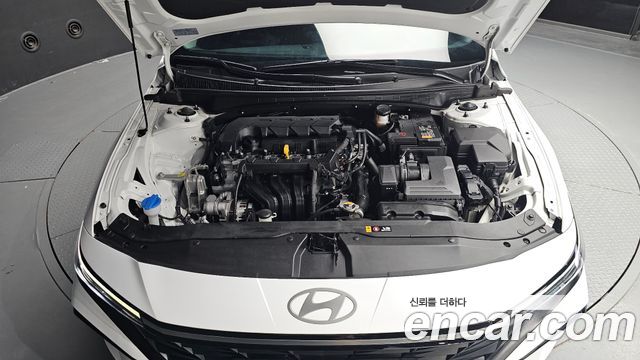 Hyundai AVANTE 2024 — photo 6