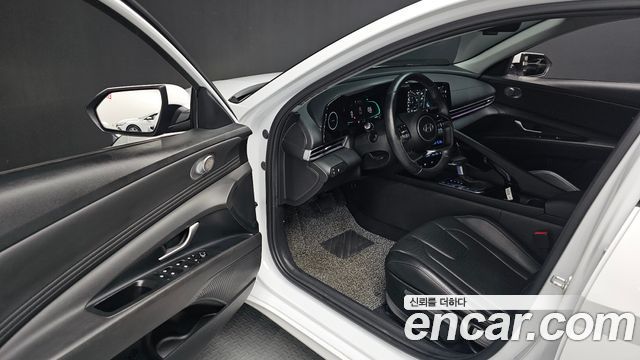 Hyundai AVANTE 2024 — photo 13