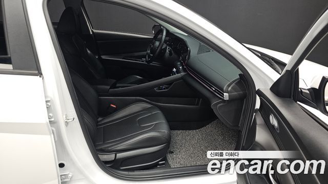 Hyundai AVANTE 2024 — photo 18