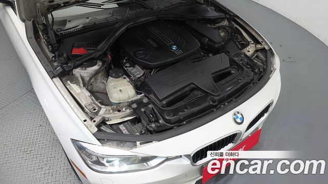 BMW 3-Series 2012 — photo 6