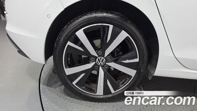 Volkswagen Golf 2026 — photo 5