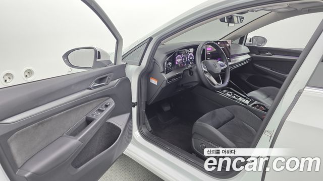 Volkswagen Golf 2026 — photo 13