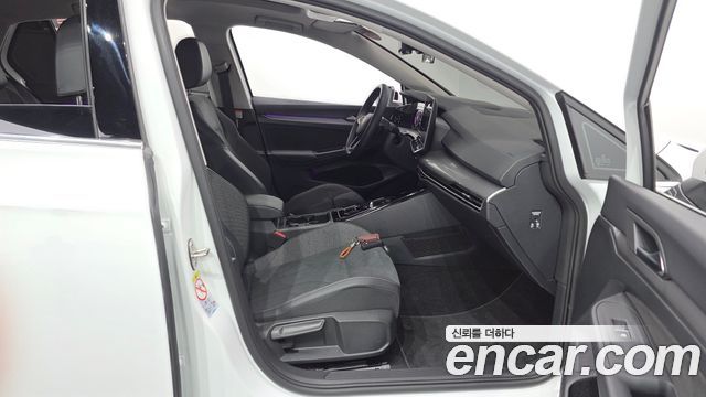 Volkswagen Golf 2026 — photo 16
