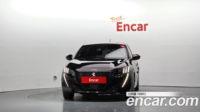 Peugeot 208 2022 — photo 3