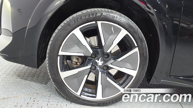 Peugeot 208 2022 — photo 5