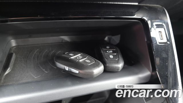 Peugeot 208 2022 — photo 20