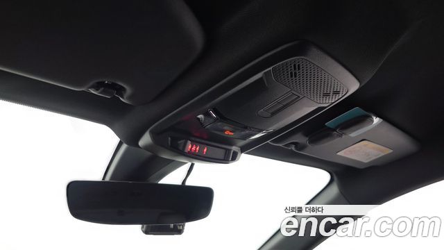 Peugeot 208 2022 — photo 26