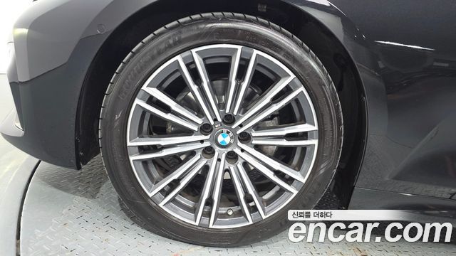 BMW 3-Series 2022 — photo 5