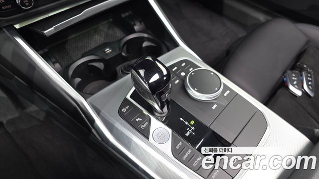 BMW 3-Series 2022 — photo 12