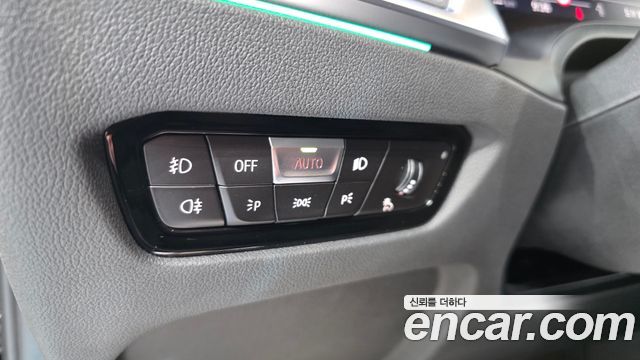 BMW 3-Series 2022 — photo 25