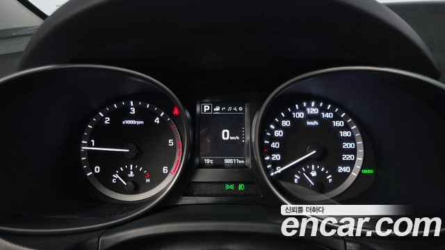 Hyundai Santafe 2018 — photo 11