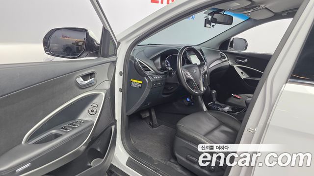 Hyundai Santafe 2018 — photo 13