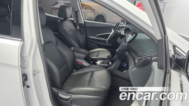 Hyundai Santafe 2018 — photo 17