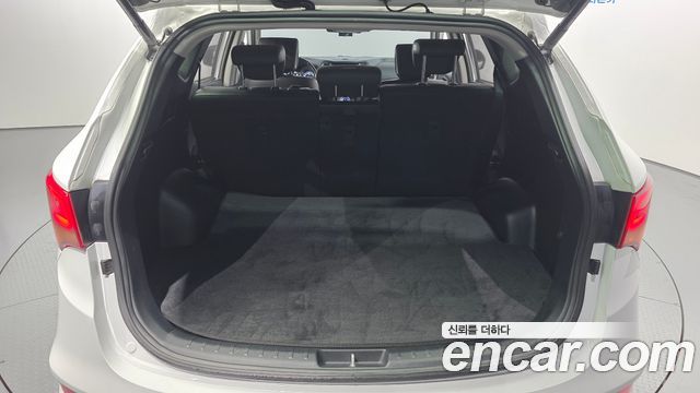 Hyundai Santafe 2018 — photo 26