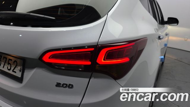Hyundai Santafe 2018 — photo 9