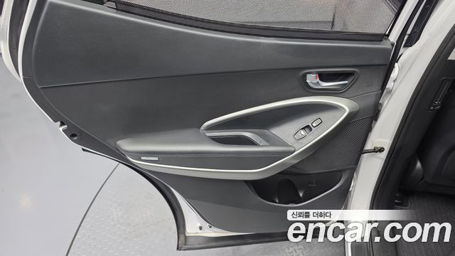 Hyundai Santafe 2018 — photo 15
