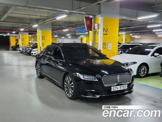 Lincoln Continental 2018 — photo 2