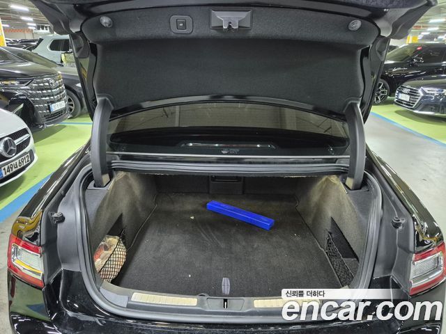 Lincoln Continental 2018 — photo 19