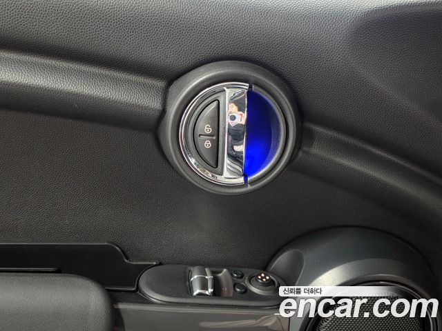 Mini Cooper 2015 — photo 16