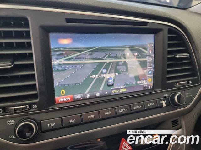 Hyundai AVANTE 2016 — photo 14