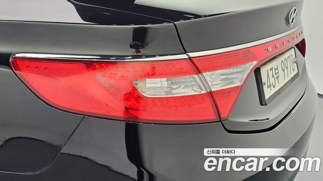 Hyundai Grandeur 2013 — photo 9
