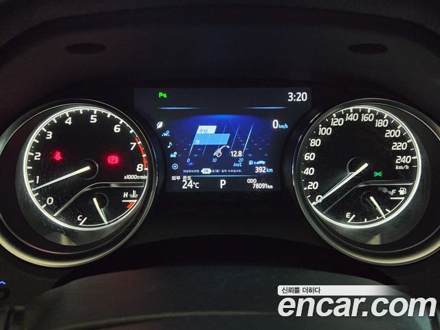 Toyota Camry 2019 — photo 8