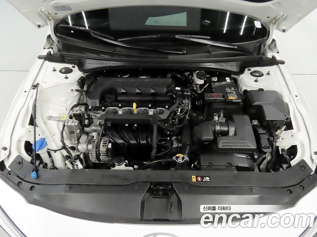 Hyundai AVANTE 2024 — photo 6
