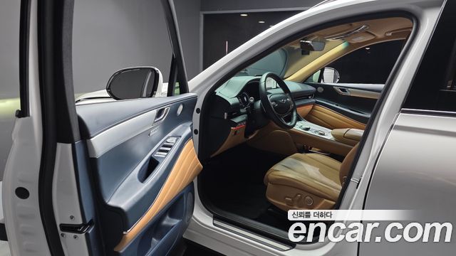 Genesis GV80 2023 — photo 13