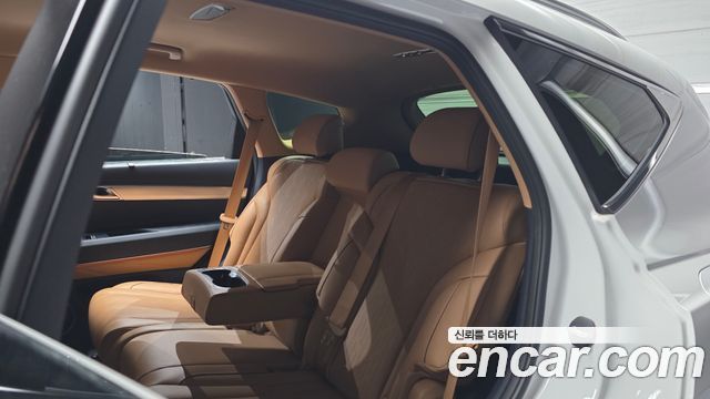 Genesis GV80 2023 — photo 18