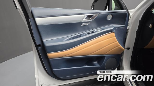 Genesis GV80 2023 — photo 14