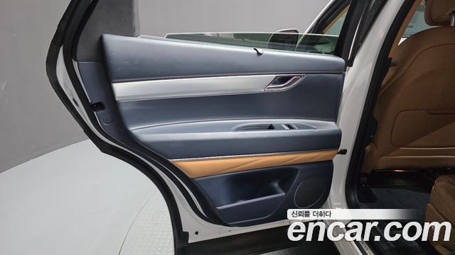 Genesis GV80 2023 — photo 15