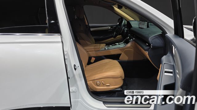 Genesis GV80 2023 — photo 16