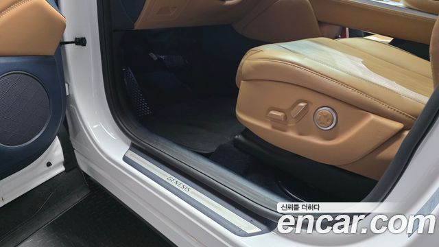 Genesis GV80 2023 — photo 33