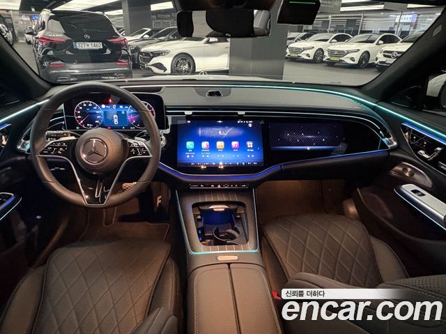 Mercedes-Benz E-Class 2025 — photo 7