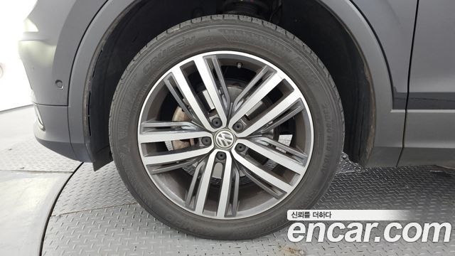 Volkswagen Tiguan 2020 — photo 5