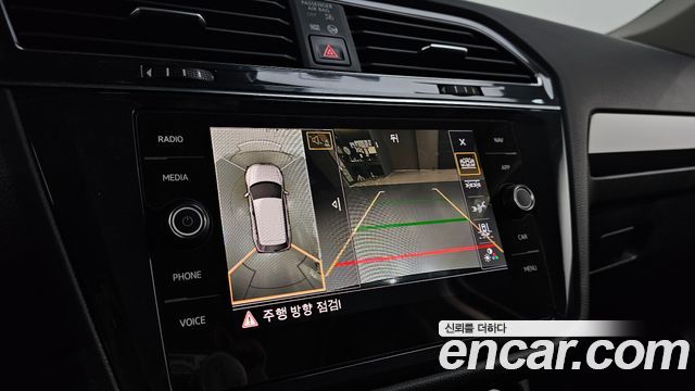 Volkswagen Tiguan 2020 — photo 21