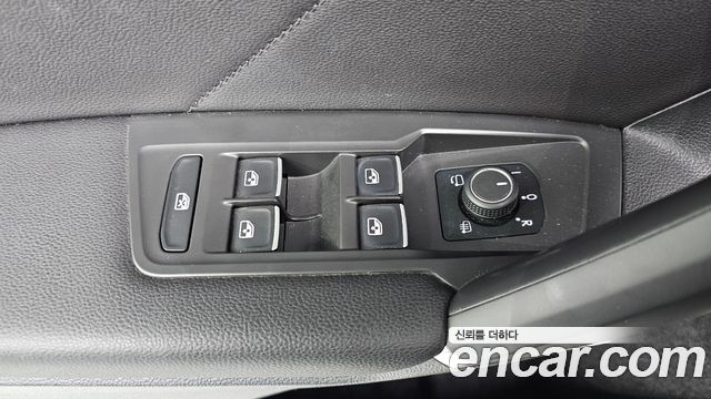 Volkswagen Tiguan 2020 — photo 25