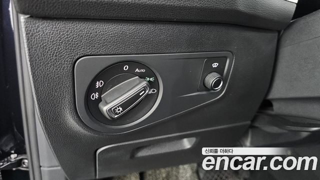 Volkswagen Tiguan 2020 — photo 26