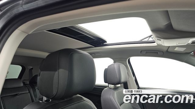 Volkswagen Tiguan 2020 — photo 31