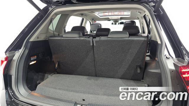 Volkswagen Tiguan 2020 — photo 34