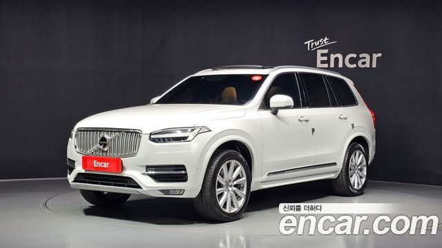 Volvo XC90 2018 — photo 1