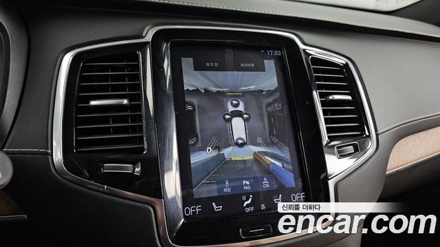 Volvo XC90 2018 — photo 21