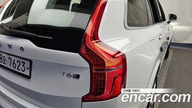 Volvo XC90 2018 — photo 9