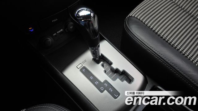Hyundai AVANTE 2010 — photo 9